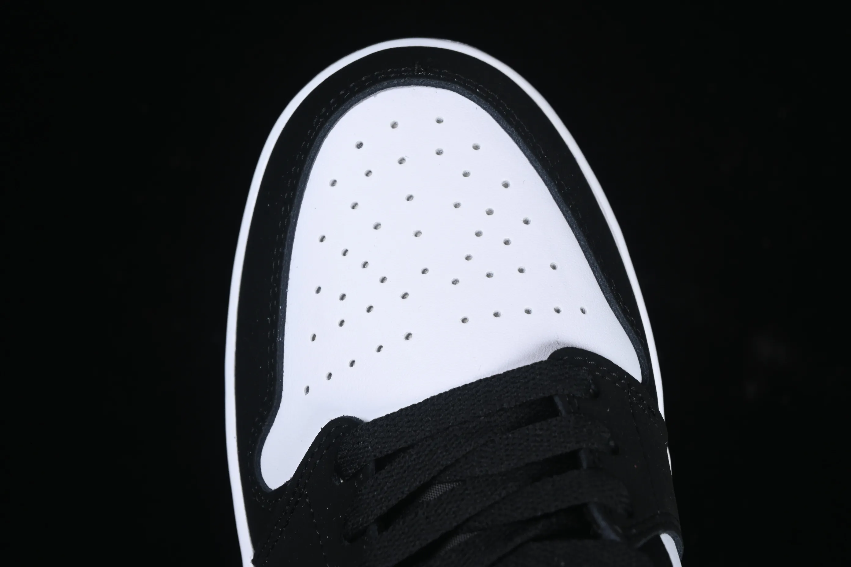 All categories Air Jordan Jordan series basketball shoes Air Jordan 1 Low Air Jordan 1 Low "White Black Gym Red" AJ1 Joe 1 Black Toe 2.0 Low-top cultural casual sneakers IB8971-106